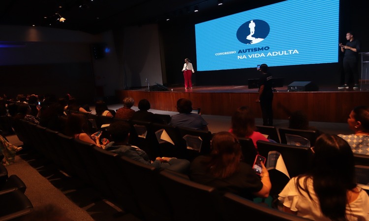 O evento contará com exposição de trabalhos científicos, relato de experiências com autistas adultos, apresentações culturais realizadas por pessoas neurodivergentes e momentos de networking/Foto: Divulgação O evento contará com exposição de trabalhos científicos, relato de experiências com autistas adultos, apresentações culturais realizadas por pessoas neurodivergentes e momentos de networking/Foto: Divulgação