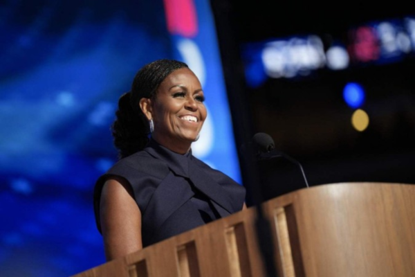 Michelle Obama participou da Covenção Nacional Democrata e criticou Donald Trump
