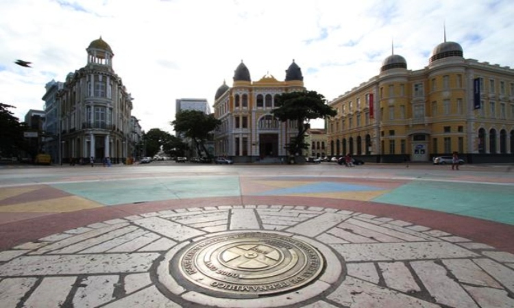 O Recife se destaca como o município mais competitivo entre todas as cidades do Norte, Nordeste e Centro-Oeste/Foto: Arquivo/DP O Recife se destaca como o município mais competitivo entre todas as cidades do Norte, Nordeste e Centro-Oeste/Foto: Arquivo/DP