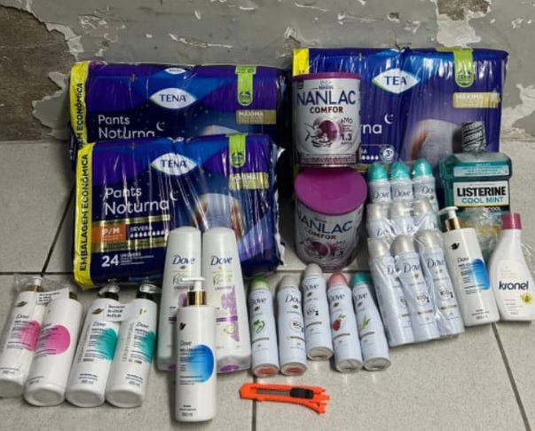 Produtos roubados de farmácia foram recuperados/Foto: PM Produtos roubados de farmácia foram recuperados/Foto: PM