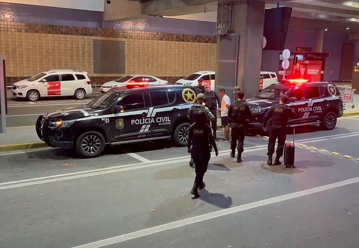 A operação foi realizada, inicialmente, em Boa Viagem e finalizada no aeroporto, onde o carro estava estacionado/Foto: Reprodução