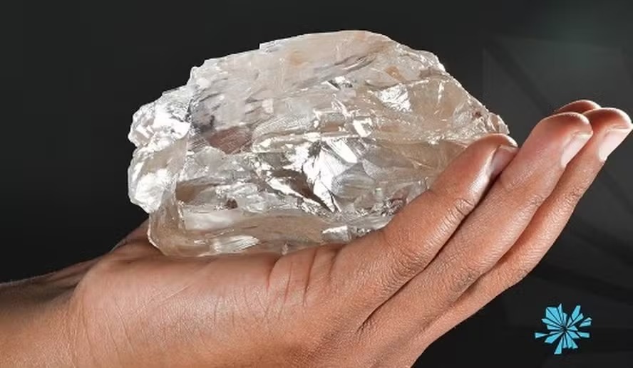 Em termos de quilates, a pedra só perde para o diamante Cullinan, de 3.016 quilates/foto: Reprodução/Lucara Diamonds Em termos de quilates, a pedra só perde para o diamante Cullinan, de 3.016 quilates/foto: Reprodução/Lucara Diamonds