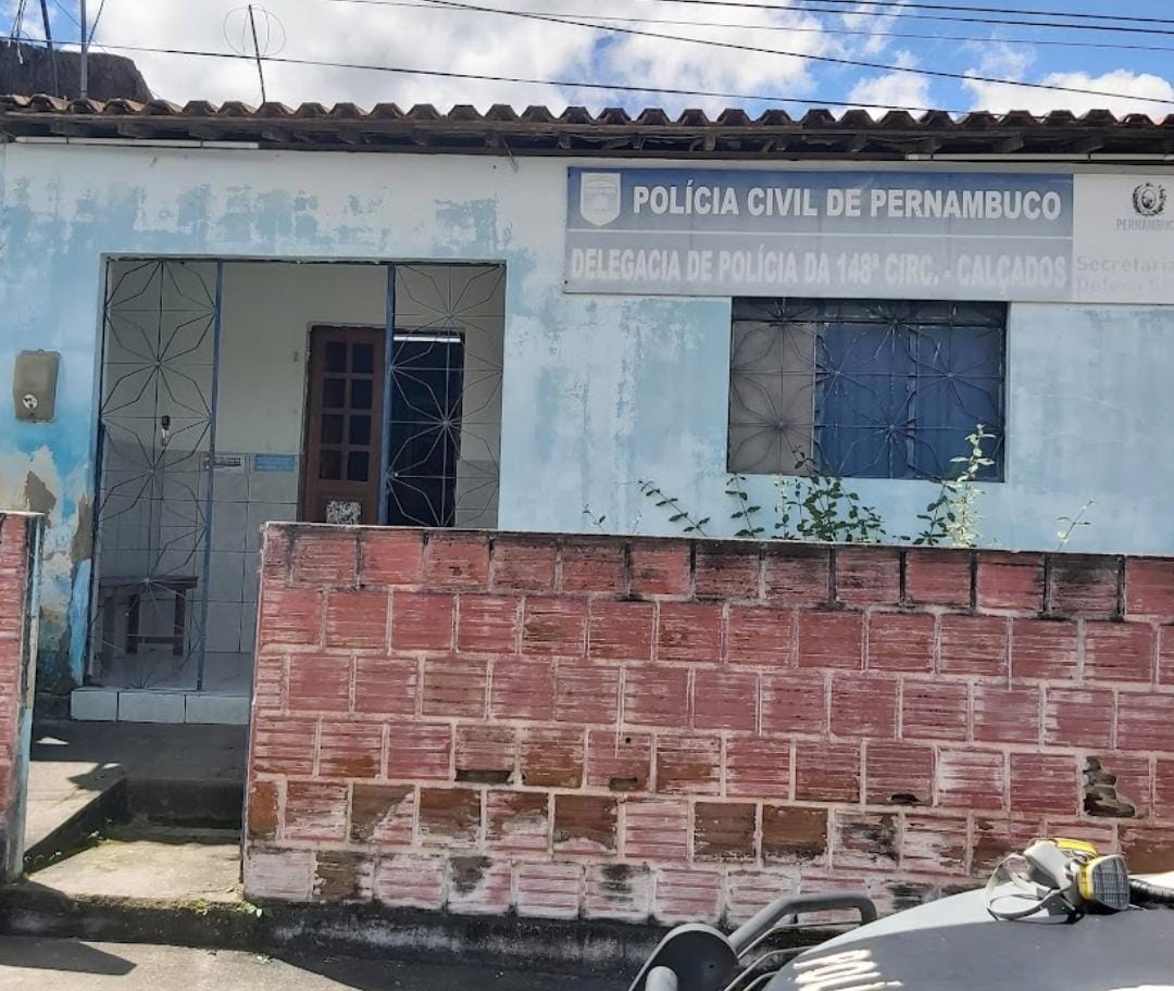 O suspeito foi detido pela Guarda Municipal de Calçados e levado para a delegacia de plantão, onde foi autuado em flagrante por lesão corporal e violência doméstica/Foto: Reprodução/Google Streey View O suspeito foi detido pela Guarda Municipal de Calçados e levado para a delegacia de plantão, onde foi autuado em flagrante por lesão corporal e violência doméstica/Foto: Reprodução/Google Streey View