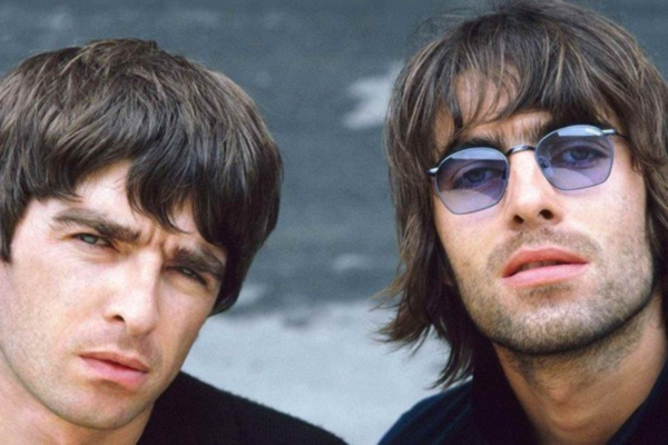 Noel Gallagher e Liam Gallagher/Crédito: TMJBrazil