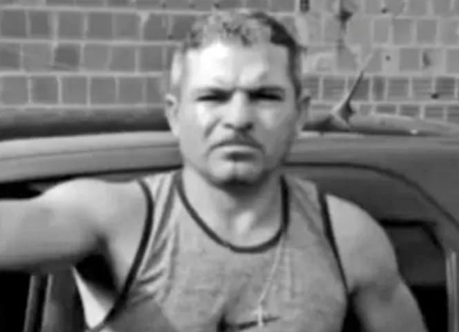 Reginaldo Manoel Pereira teria cortado o cabelo da mulher com uma faca, e agredido com socos no rosto/Foto: Reprodução Reginaldo Manoel Pereira teria cortado o cabelo da mulher com uma faca, e agredido com socos no rosto/Foto: Reprodução