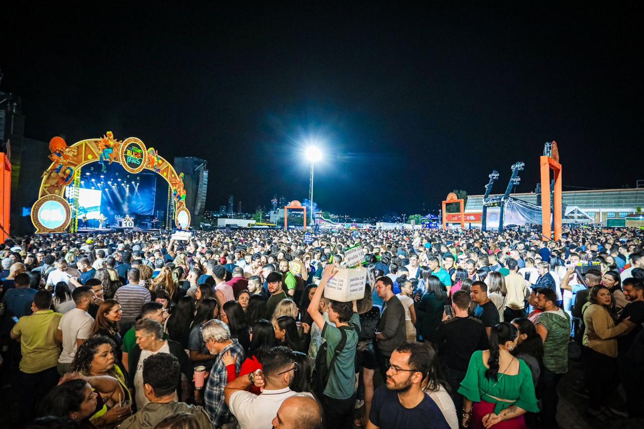 . Estima-se que mais de um milhão de pessoas tenham sido alcançadas pelo festival, que movimentou 93% da rede hoteleira/Foto: Janaína Pepeu/Secom . Estima-se que mais de um milhão de pessoas tenham sido alcançadas pelo festival, que movimentou 93% da rede hoteleira/Foto: Janaína Pepeu/Secom