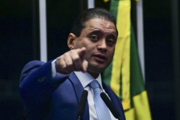 Weverton justificou o adiamento da votação do projeto de lei por querer formar um consenso sem a influência do processo eleitoral de outubro/Crédito: Pedro França/Agência Senado Weverton justificou o adiamento da votação do projeto de lei por querer formar um consenso sem a influência do processo eleitoral de outubro/Crédito: Pedro França/Agência Senado