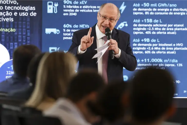 Nível de reservatórios do país ficarão baixas até novembro/Créditos: Marcelo Camargo/Agência Brasil Nível de reservatórios do país ficarão baixas até novembro/Créditos: Marcelo Camargo/Agência Brasil