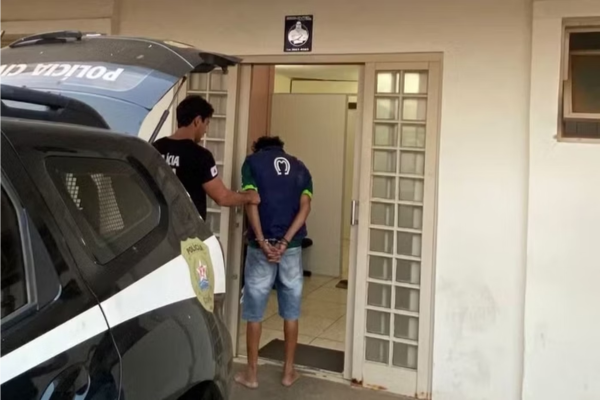 Prisão do suspeito de estuprar jovem em MG/Crédito: Divulgação / PCMG Prisão do suspeito de estuprar jovem em MG/Crédito: Divulgação / PCMG