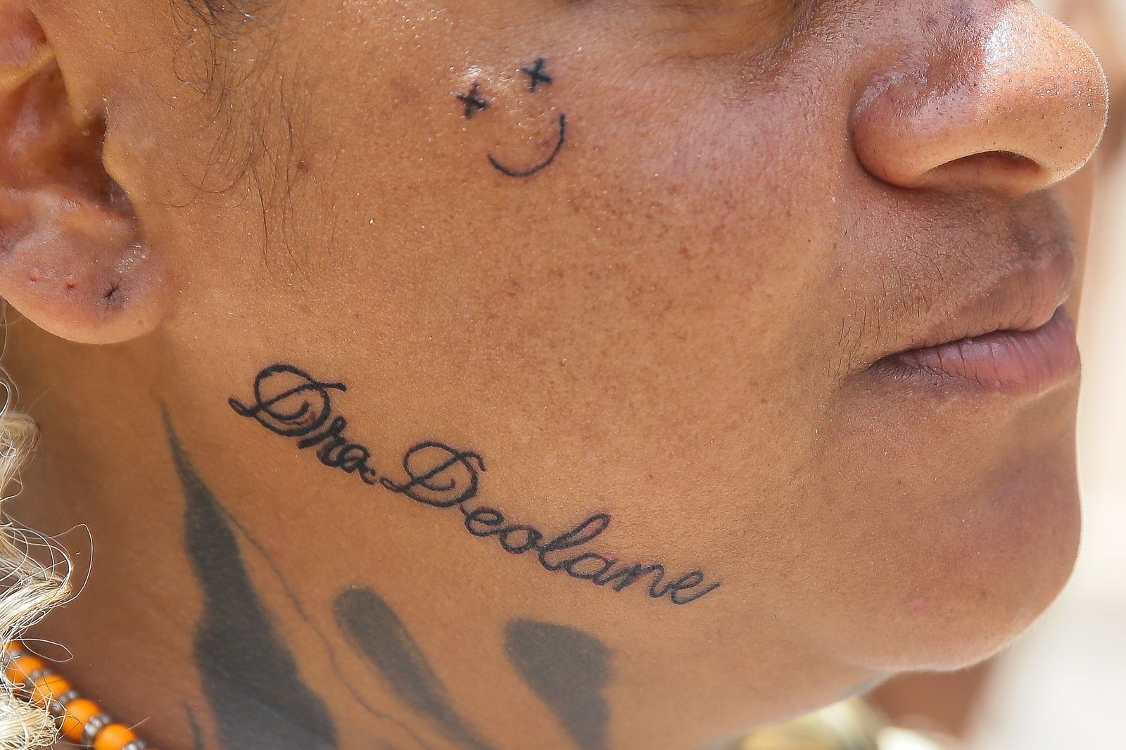 Tatuagem no rosto foi feita por Andressa/Footo: Rafael Vieira/DP Tatuagem no rosto foi feita por Andressa/Footo: Rafael Vieira/DP