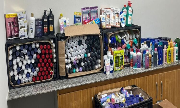 Os produtos podem chegar a um valor estimado de R$ 30 mil, nos mais diversos itens de higiene pessoal e de limpeza/Foto: Divulgação/PCPE Os produtos podem chegar a um valor estimado de R$ 30 mil, nos mais diversos itens de higiene pessoal e de limpeza/Foto: Divulgação/PCPE