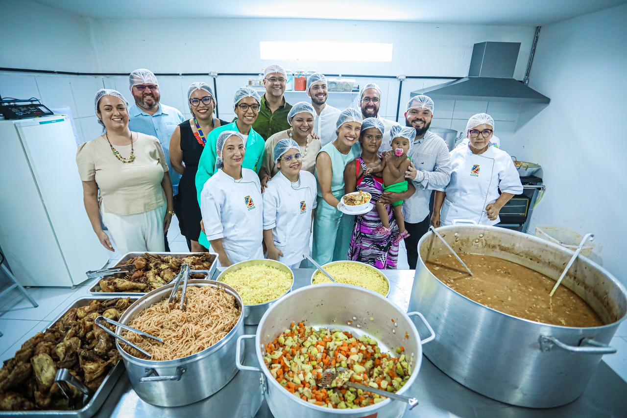 Governadora inaugurou nova cozinha comunitária/Foto: Governo de Pernambuco Governadora inaugurou nova cozinha comunitária/Foto: Governo de Pernambuco