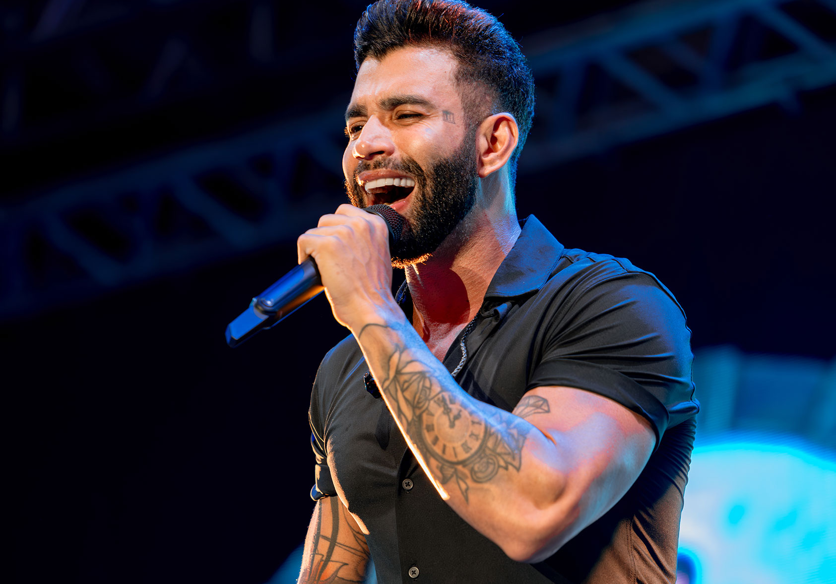 Gusttavo Lima entrou na mira da polícia após a empresa Balada Eventos de Produções Ltda, da qual é sócio-administrador, receber mais de R$ 8 milhões da Esportes da Sorte/Marcus Soares/Divulgação Gusttavo Lima entrou na mira da polícia após a empresa Balada Eventos de Produções Ltda, da qual é sócio-administrador, receber mais de R$ 8 milhões da Esportes da Sorte/Marcus Soares/Divulgação
