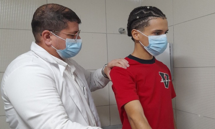 Para receber os pacientes uma equipe de 14 médicos plantonistas atua em todas as áreas da ortopedia, como: ombro e cotovelo, punho e mão, coluna, quadril, joelho, tornozelo e pé/Foto: Divulgação/Iassepe Para receber os pacientes uma equipe de 14 médicos plantonistas atua em todas as áreas da ortopedia, como: ombro e cotovelo, punho e mão, coluna, quadril, joelho, tornozelo e pé/Foto: Divulgação/Iassepe