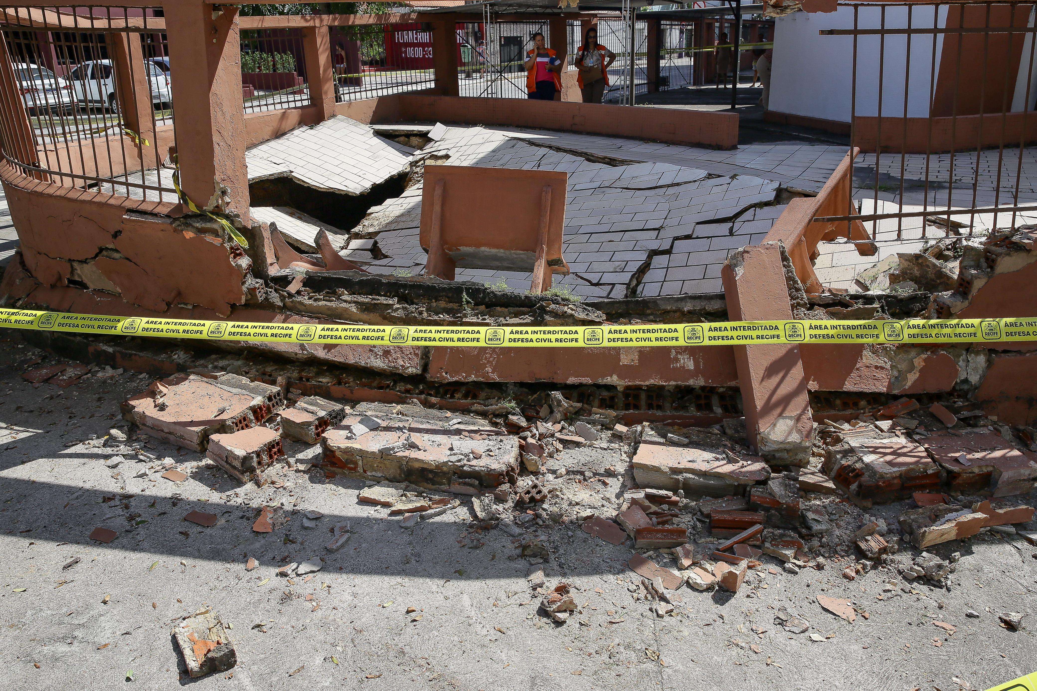 Imagem de rede social mostra prédio que teve problema no terreno/Foto: Rafael Vieira / DP Imagem de rede social mostra prédio que teve problema no terreno/Foto: Rafael Vieira / DP