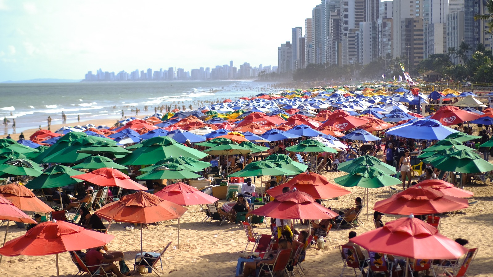 Os ventos quentes, maior quantidade de raios ultravioletas e clima mais seco podem desencadear uma série de problemas de saúde/Foto: Francisco Silva/DP Foto