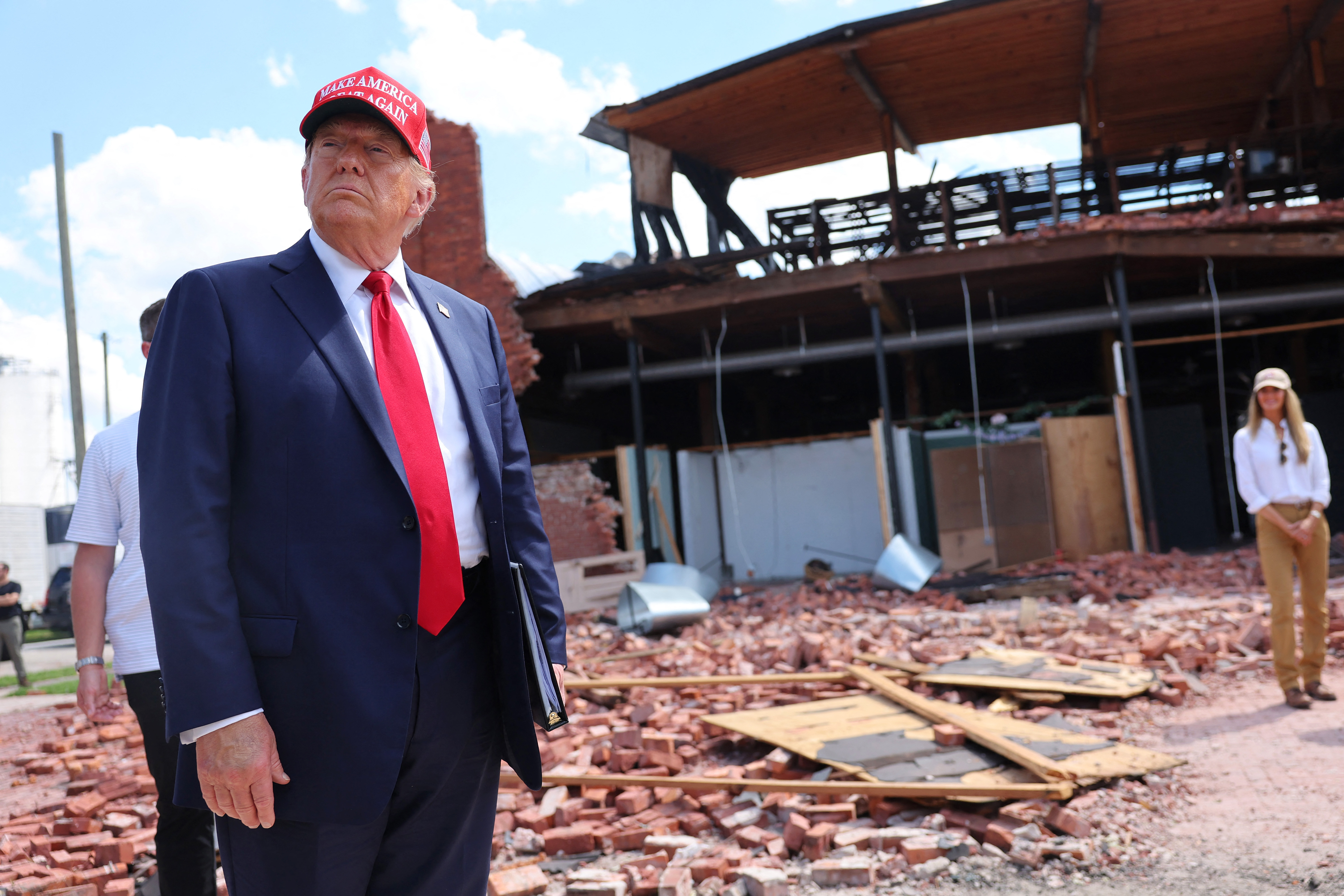 "O governo federal não está respondendo" à emergência, disse Trump/foto: Michael M. Santiago / GETTY IMAGES NORTH AMERICA / Getty Images via AFP "O governo federal não está respondendo" à emergência, disse Trump/foto: Michael M. Santiago / GETTY IMAGES NORTH AMERICA / Getty Images via AFP