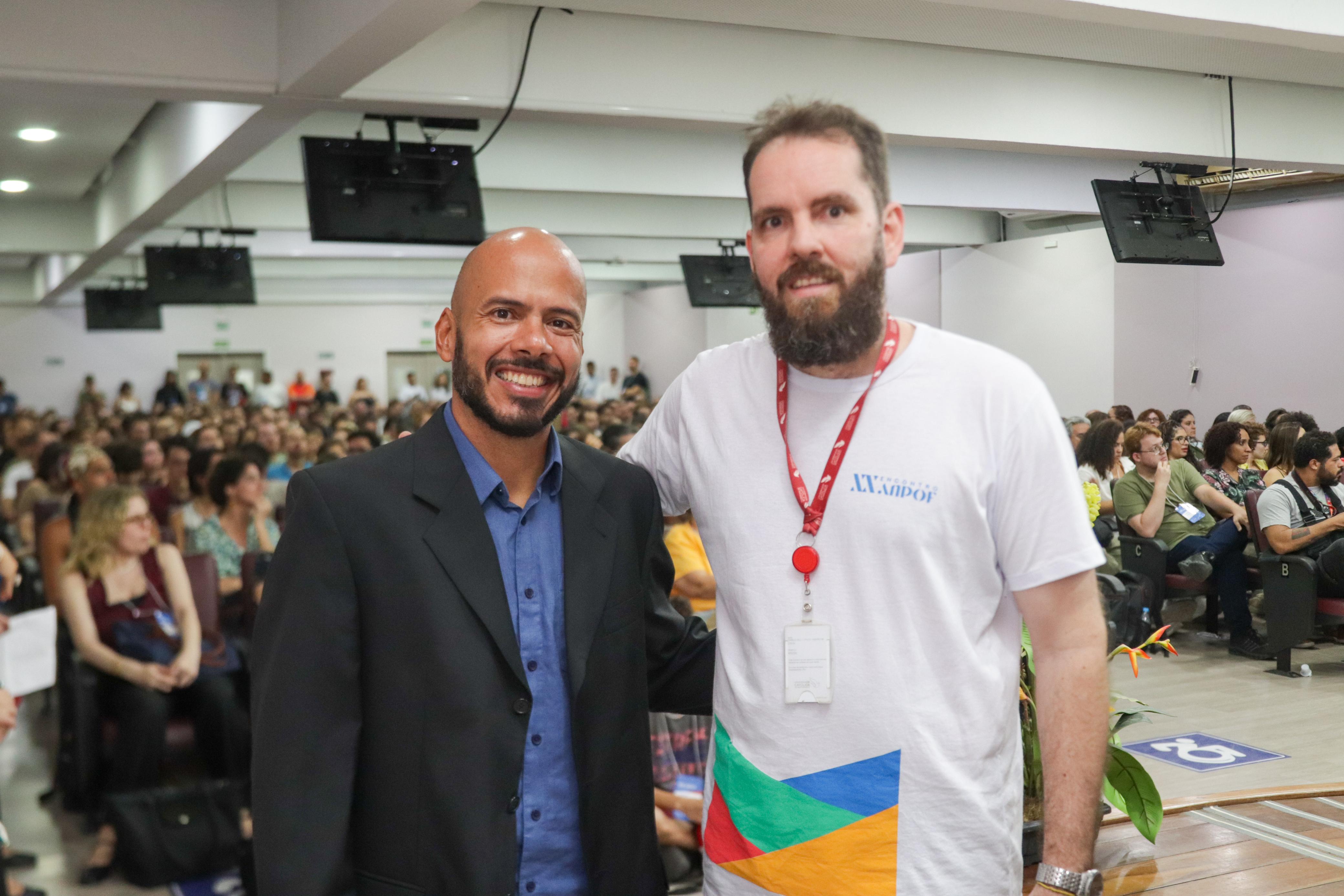 O presidente da Anpof, Érico Andradede, e o coordenador do evento em Pernambuco, Danilo Vaz/Ruan Pablo/DP O presidente da Anpof, Érico Andradede, e o coordenador do evento em Pernambuco, Danilo Vaz/Ruan Pablo/DP