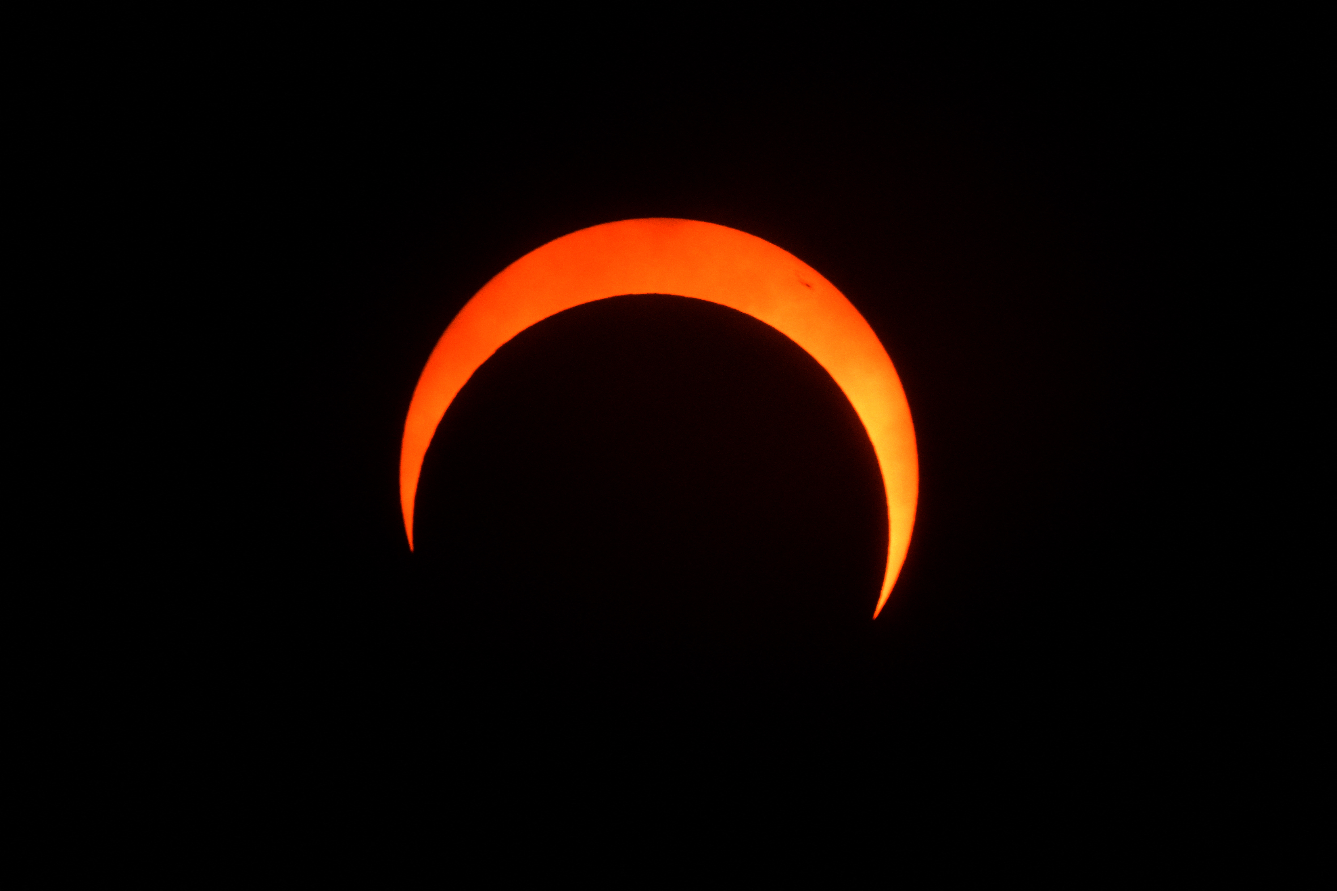 Eclipse anular em Puerto San Julian, na Argentina 