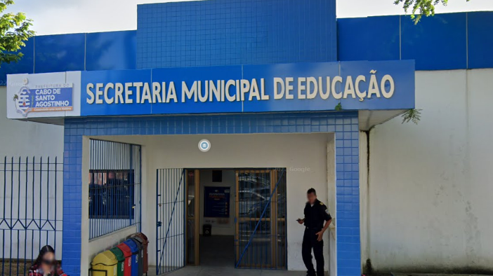 A Justiça também destacou que a gestão também precisa fornecer materiais didáticos adaptados às necessidades particulares desses estudantes, que lhes permitam acompanhar as aulas com os conteúdos ministrados diariamente/Foto: Reprodução/Google Street View A Justiça também destacou que a gestão também precisa fornecer materiais didáticos adaptados às necessidades particulares desses estudantes, que lhes permitam acompanhar as aulas com os conteúdos ministrados diariamente/Foto: Reprodução/Google Street View