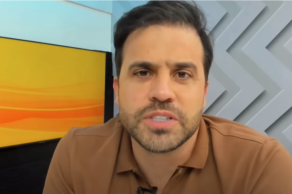 Na última sexta-feira (5/10), o coach publicou um laudo médico falso que supostamente seria do adversário na disputa eleitoral Guilherme Boulos (Psol)/Crédito: TV Brasil Central Na última sexta-feira (5/10), o coach publicou um laudo médico falso que supostamente seria do adversário na disputa eleitoral Guilherme Boulos (Psol)/Crédito: TV Brasil Central