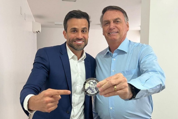 Bolsonaro e Pablo Marçal (PRTB) antes de divergências/Crédito: Reprodução / Instagram Bolsonaro e Pablo Marçal (PRTB) antes de divergências/Crédito: Reprodução / Instagram