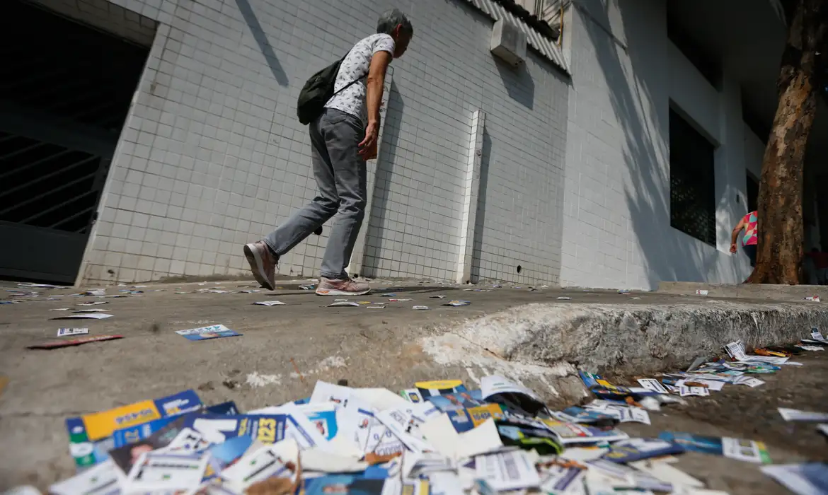 As ocorrências de boca de urna foram maior parte dos crimes eleitorais/foto: PAULO PINTO/AGENCIA BRASIL As ocorrências de boca de urna foram maior parte dos crimes eleitorais/foto: PAULO PINTO/AGENCIA BRASIL
