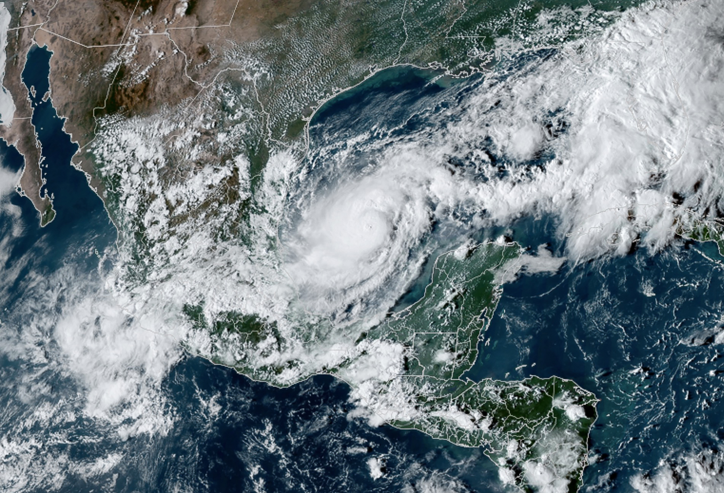 Há apenas 10 dias, o furacão Helene causou pelo menos 230 mortes no sul dos Estados Unidos/foto: NOAA / AFP Há apenas 10 dias, o furacão Helene causou pelo menos 230 mortes no sul dos Estados Unidos/foto: NOAA / AFP