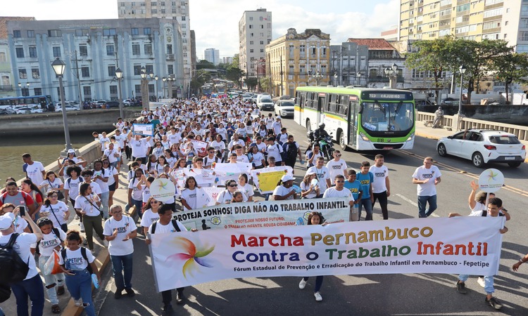 A marcha tem como objetivo chamar a atenção da sociedade para a realidade de milhares de crianças e adolescentes que ainda enfrentam a violação de seus direitos/Foto: Priscilla Melo DP foto A marcha tem como objetivo chamar a atenção da sociedade para a realidade de milhares de crianças e adolescentes que ainda enfrentam a violação de seus direitos/Foto: Priscilla Melo DP foto