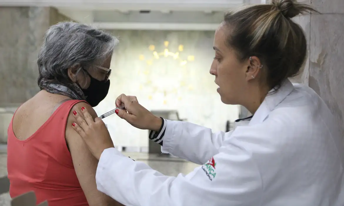 Na região Centro-Sul, tendência é de diminuição de casos/foto: ROVENA ROSA/AGÊNCIA BRASIL Na região Centro-Sul, tendência é de diminuição de casos/foto: ROVENA ROSA/AGÊNCIA BRASIL