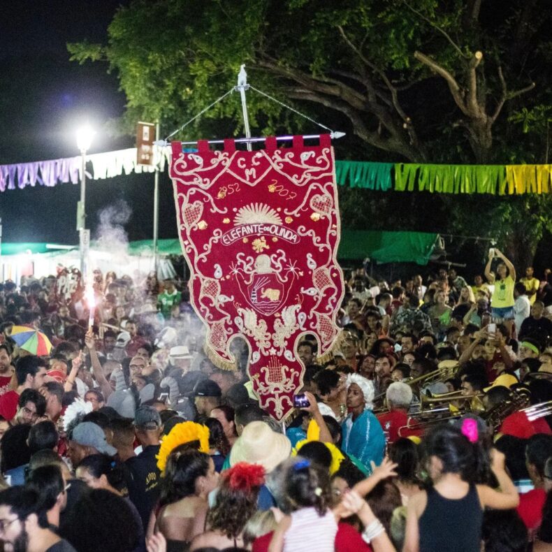 Em uma nota divulgada no Instagram, o Clube Carnavalesco Misto Elefante de Olinda, um dos mais tradicionais da cidade, afirmou que ainda não recebeu a parte final do cachê referente aos desfiles do Ciclo Carnavalesco 2024/Foto: Reprodução/Instagram Em uma nota divulgada no Instagram, o Clube Carnavalesco Misto Elefante de Olinda, um dos mais tradicionais da cidade, afirmou que ainda não recebeu a parte final do cachê referente aos desfiles do Ciclo Carnavalesco 2024/Foto: Reprodução/Instagram