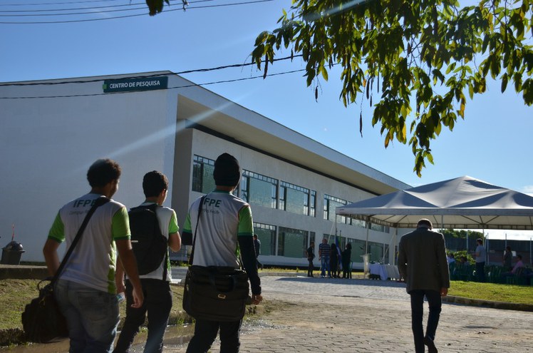 Est&atilde;o previstas ainda palestras, jogos, minicursos, oficinas e feira de conhecimento. A parte cultural contar&aacute; com palco aberto, concurso de poesia e Clube do Choro da UFPE/Foto: IFPE/Divulga&ccedil;&atilde;o