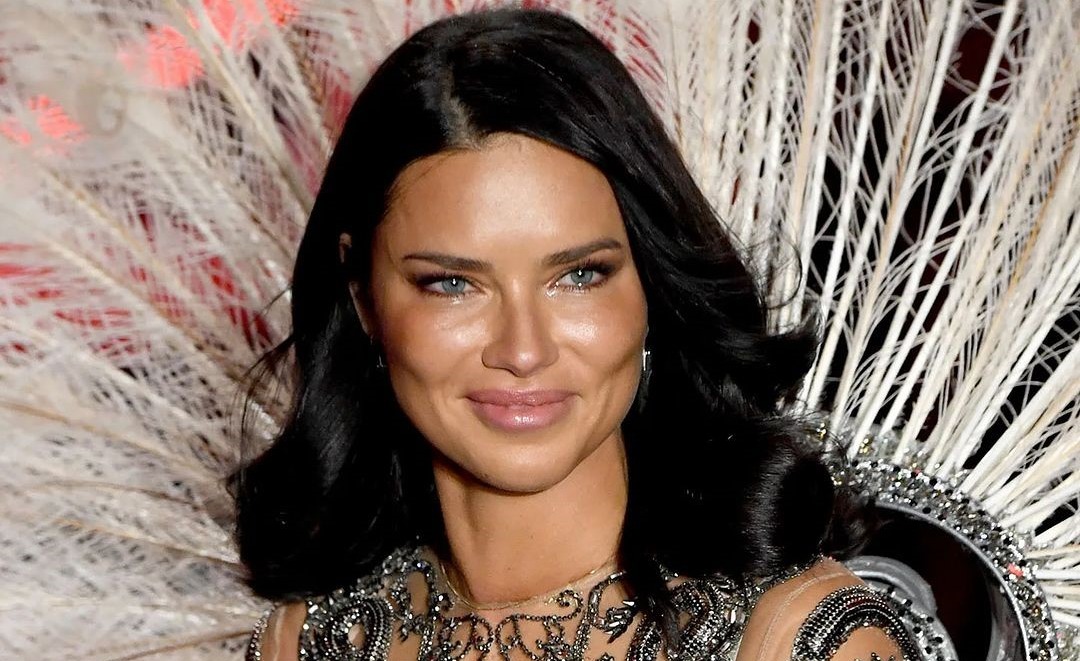 Adriana Lima no desfile da Victoria's Secrets/foto: Reprodução/Instagram Adriana Lima no desfile da Victoria's Secrets/foto: Reprodução/Instagram