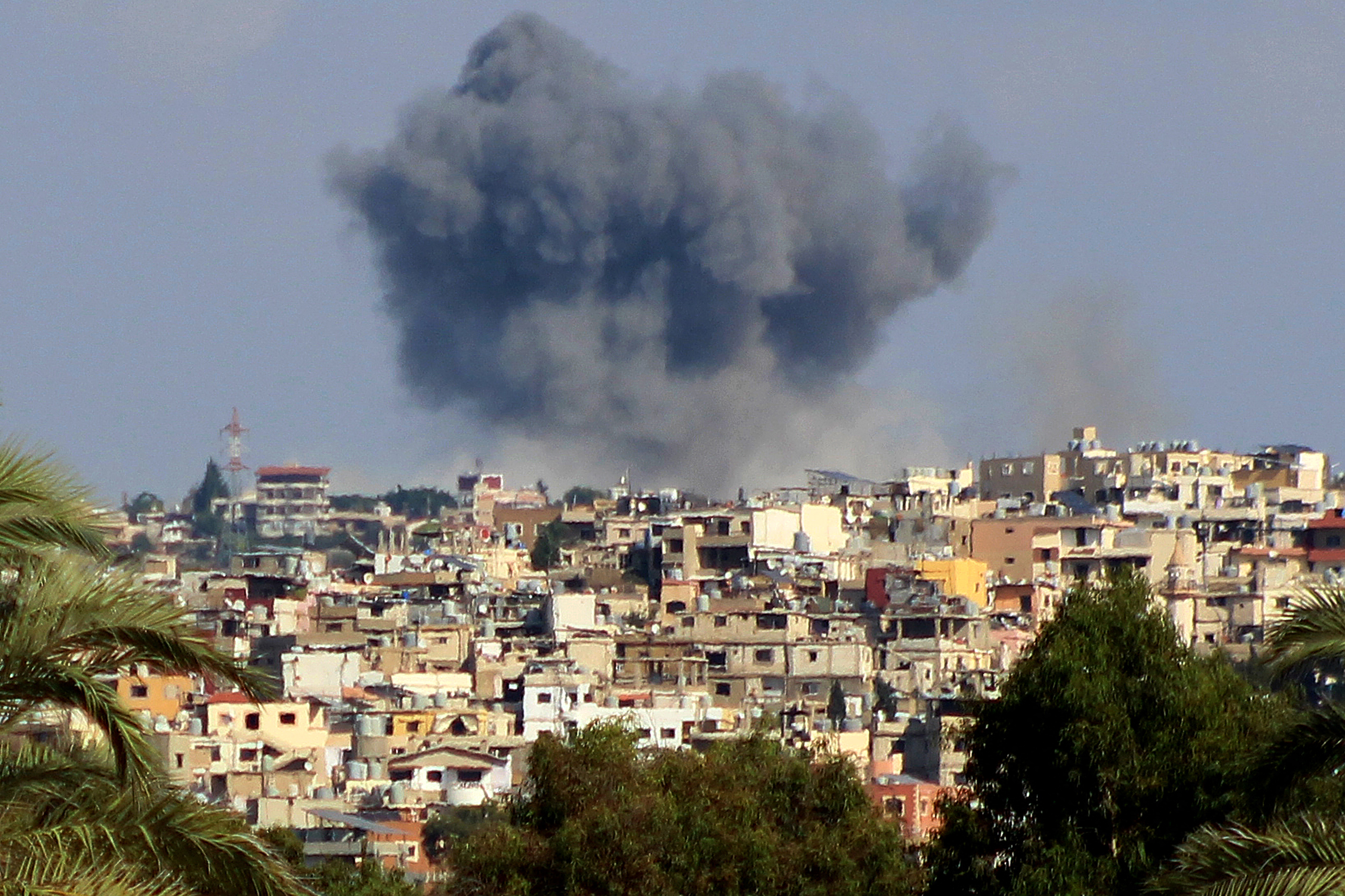 Bombardeios ocorreu na região de Qana, no sul do Líbano/foto: Kawnat HAJU / AFP