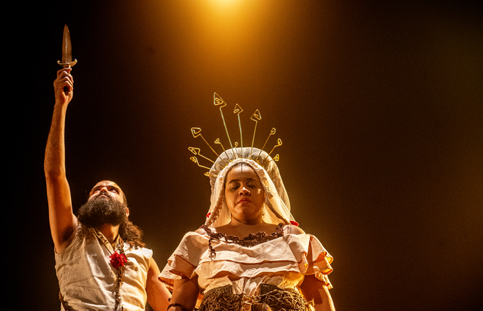 Uma Mulher Vestida de Sol, do Grupo Grial, abre o festival no Teatro do Parque/Foto: Foto: Eric Gomes