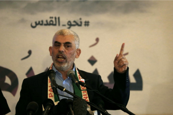 Os líderes políticos de Gaza estão no Catar e não se sabe ao certo quem será o sucessor de Sinwar/Crédito: MOHAMMED ABED / AFP Os líderes políticos de Gaza estão no Catar e não se sabe ao certo quem será o sucessor de Sinwar/Crédito: MOHAMMED ABED / AFP