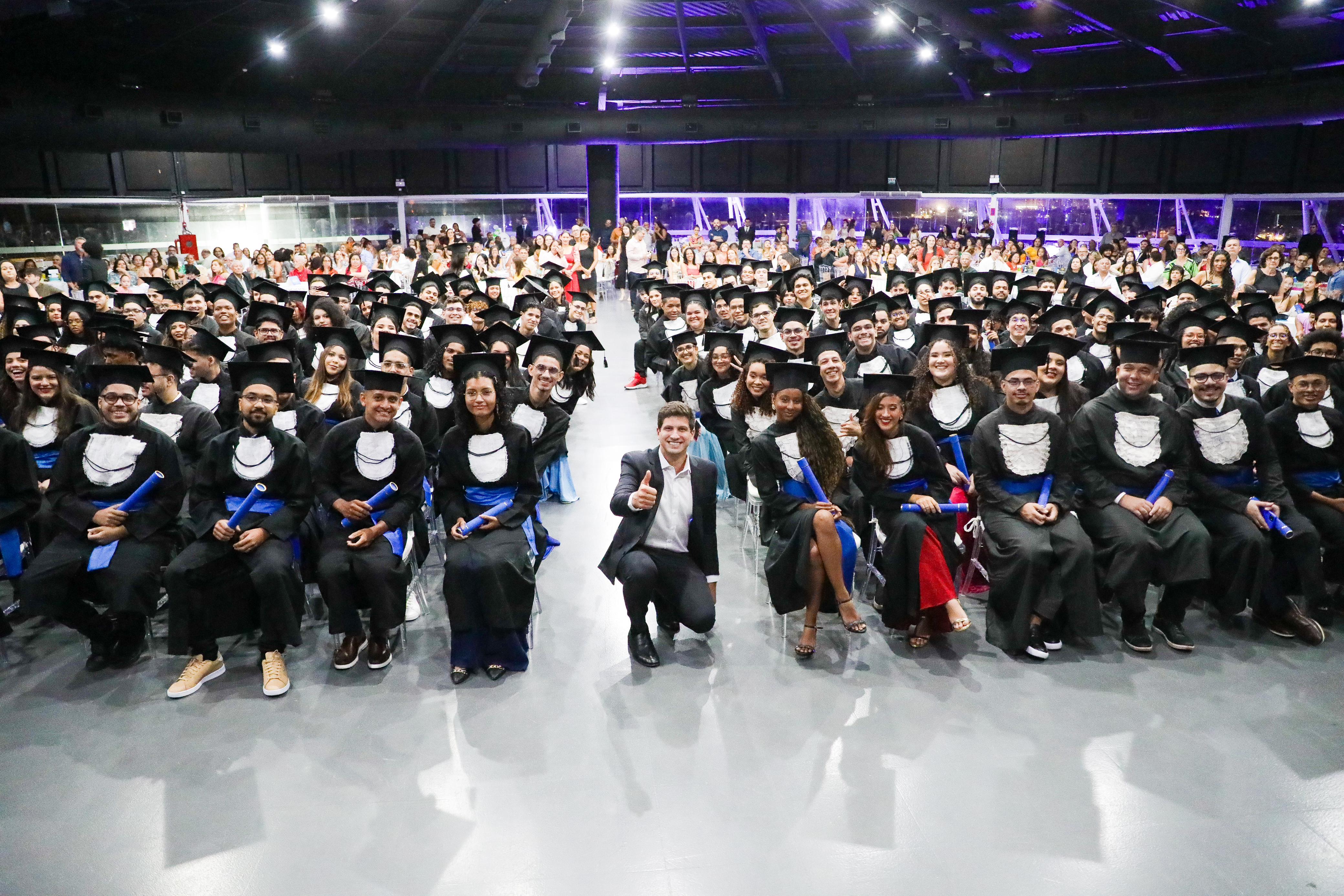 O Embarque Digital é uma iniciativa de capacitação voltada para jovens e adultos, com o objetivo de formar profissionais qualificados para o mercado de tecnologia, uma área em expansão no Recife/Foto: Marlon Diego/ Prefeitura do Recife O Embarque Digital é uma iniciativa de capacitação voltada para jovens e adultos, com o objetivo de formar profissionais qualificados para o mercado de tecnologia, uma área em expansão no Recife/Foto: Marlon Diego/ Prefeitura do Recife