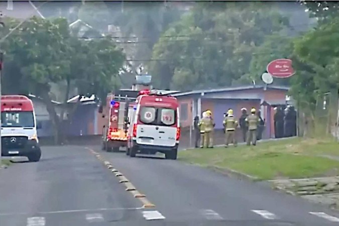 /Atirador de Novo Hamburgo foi morto após responder a tentativas de negociação com tiros no RS - (crédito: Reprodução/RBS TV) /Atirador de Novo Hamburgo foi morto após responder a tentativas de negociação com tiros no RS - (crédito: Reprodução/RBS TV)