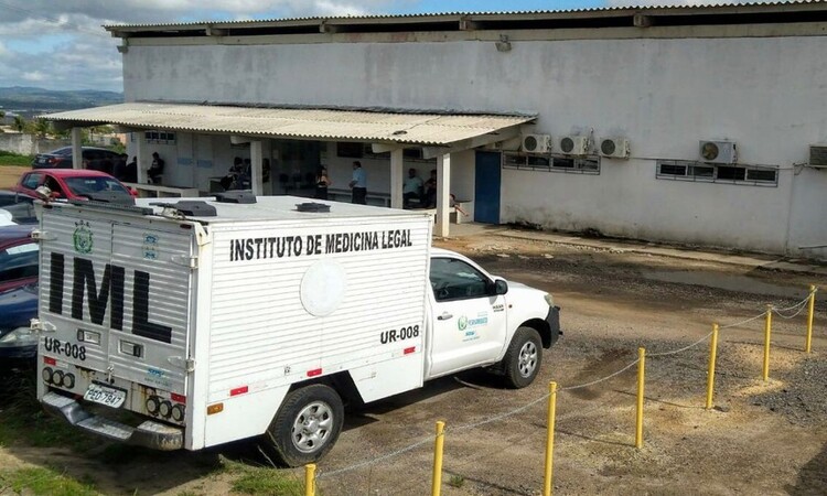 O corpo da idosa foi removido para o IML de Caruaru/Foto: Arquivo/DP O corpo da idosa foi removido para o IML de Caruaru/Foto: Arquivo/DP