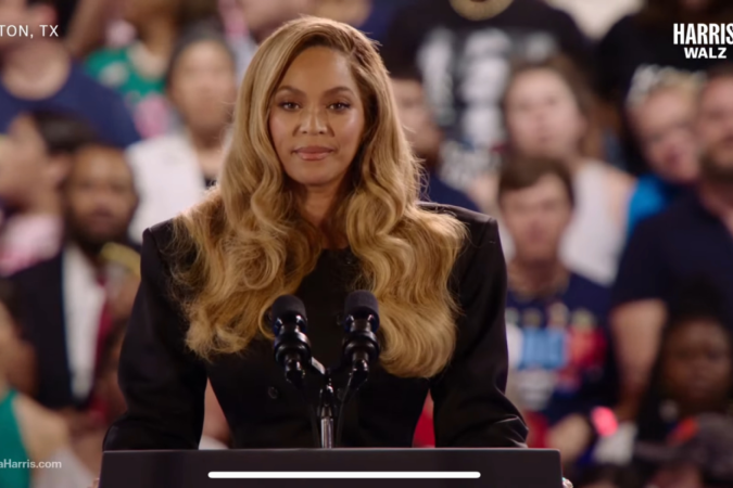 Beyoncé participa de evento da campanha de Kamala Harris, em Houston, Texas/Foto: Reprodução/Youtube Kamala Harris Beyoncé participa de evento da campanha de Kamala Harris, em Houston, Texas/Foto: Reprodução/Youtube Kamala Harris