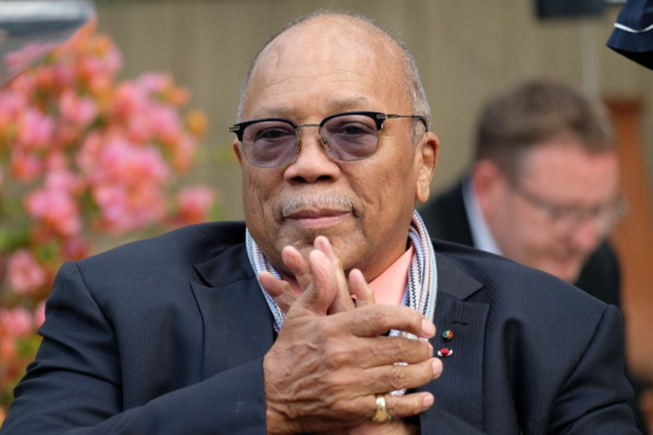 Quincy Jones foi produtor de Michael Jackson, Frank Sinatra e outros músicos importantes/Crédito: CHRIS DELMAS / AFP Quincy Jones foi produtor de Michael Jackson, Frank Sinatra e outros músicos importantes/Crédito: CHRIS DELMAS / AFP