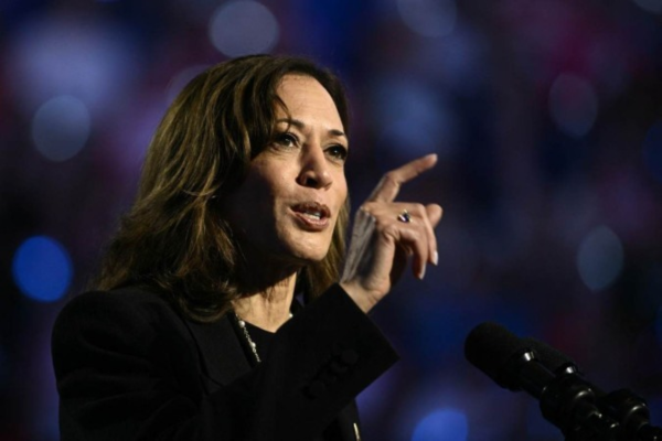 Kamala disse que discursará mais tarde, após o fim da apuração/Crédito: Bendan Smialowski/AFP Kamala disse que discursará mais tarde, após o fim da apuração/Crédito: Bendan Smialowski/AFP