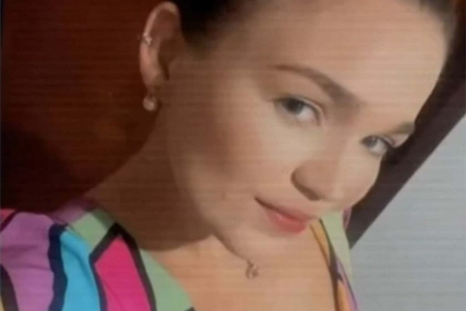 O corpo da mulher, encontrado no dia 26 de outubro, estava com perfurações de faca, inclusive no rosto. O suspeito é um homem de 20 anos/foto: Reprodução/TV Verdes Mares O corpo da mulher, encontrado no dia 26 de outubro, estava com perfurações de faca, inclusive no rosto. O suspeito é um homem de 20 anos/foto: Reprodução/TV Verdes Mares