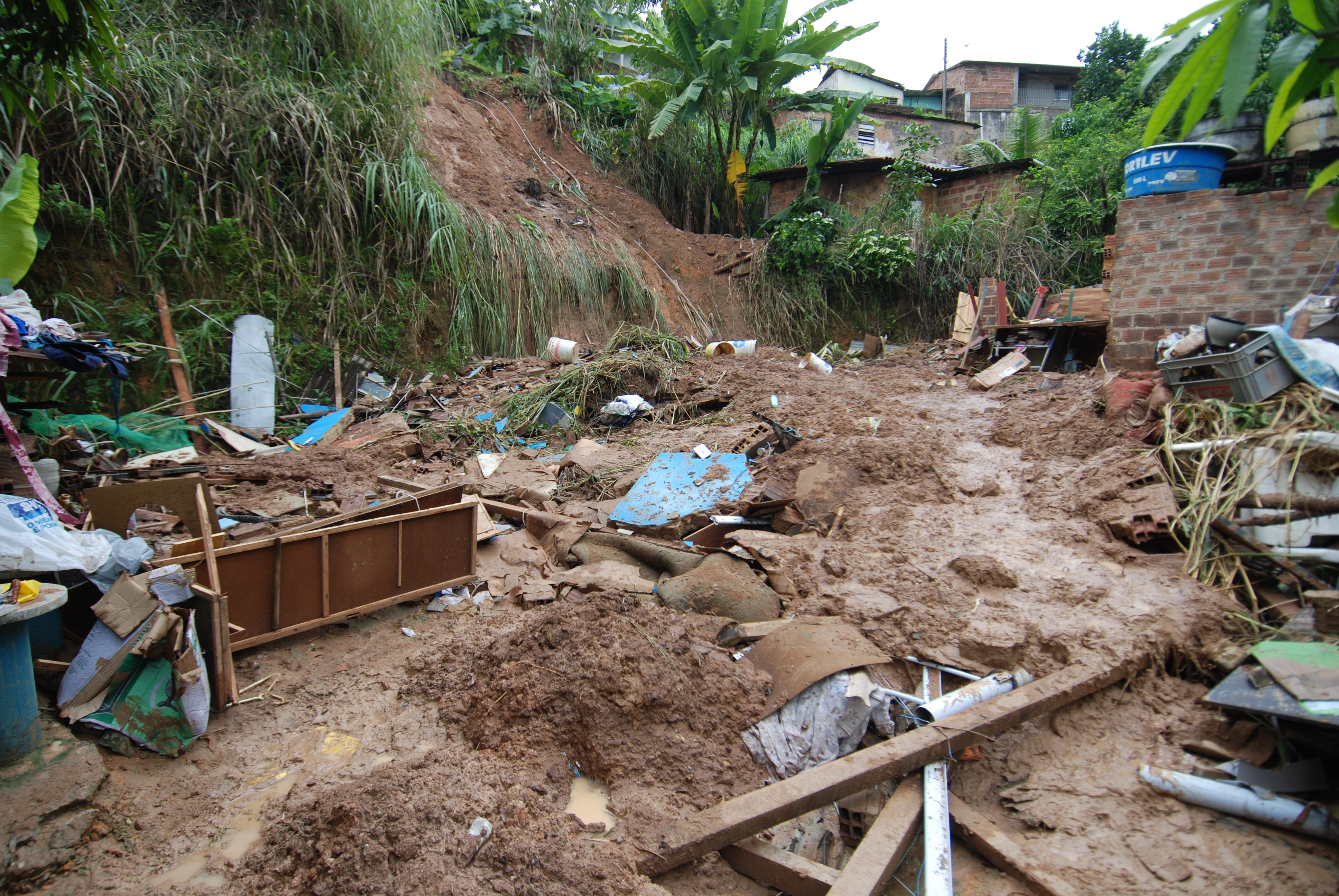 Enchentes castigaram Pernambuco/Foto: Arquivo/DP Enchentes castigaram Pernambuco/Foto: Arquivo/DP