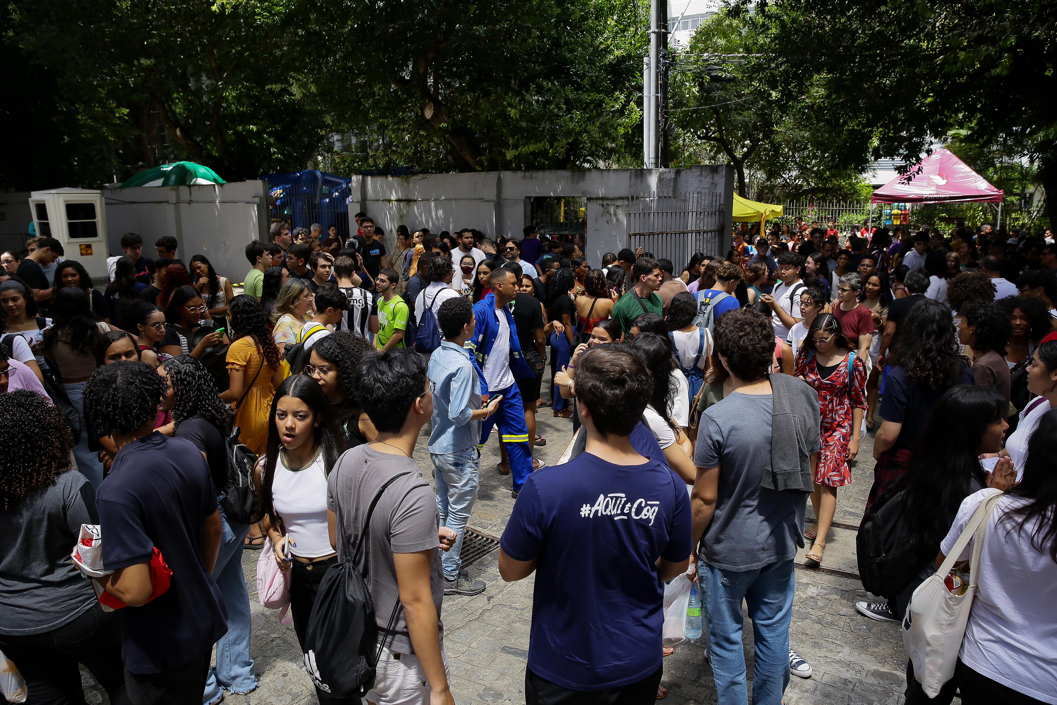 Candidatos fizeram Enem na Unicap/Foto: Rafael Vieira/DP Foto Candidatos fizeram Enem na Unicap/Foto: Rafael Vieira/DP Foto