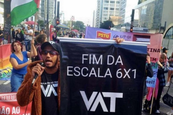 Vida Além do Trabalho (VAT)surgiu em setembro de 2023, após Rick Azevedo, fundador do movimento, publicar um vídeo no TikTok demonstrando indignação pela jornada exaustiva de trabalho na escala 6x1/Crédito: Reprodução/Instagram Vida Além do Trabalho (VAT)surgiu em setembro de 2023, após Rick Azevedo, fundador do movimento, publicar um vídeo no TikTok demonstrando indignação pela jornada exaustiva de trabalho na escala 6x1/Crédito: Reprodução/Instagram
