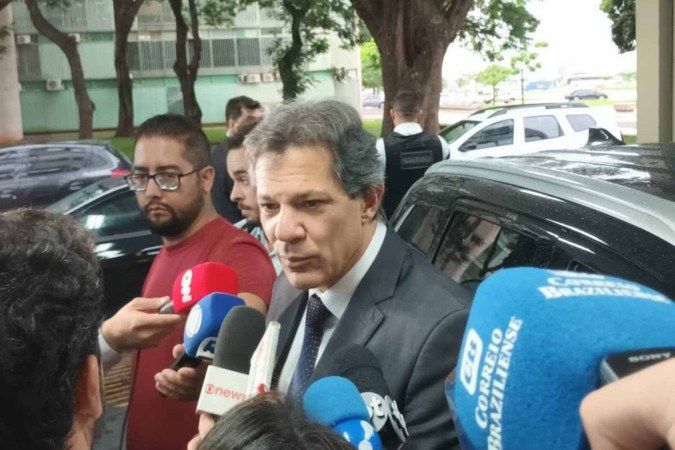 O chefe da Fazenda afirmou que a reunião com Lira serviu para dar "linhas gerais" sobre o tema e acrescentou que prefere não revelar valores, no momento/foto: Raphael Pati/CB/DA.Press O chefe da Fazenda afirmou que a reunião com Lira serviu para dar "linhas gerais" sobre o tema e acrescentou que prefere não revelar valores, no momento/foto: Raphael Pati/CB/DA.Press