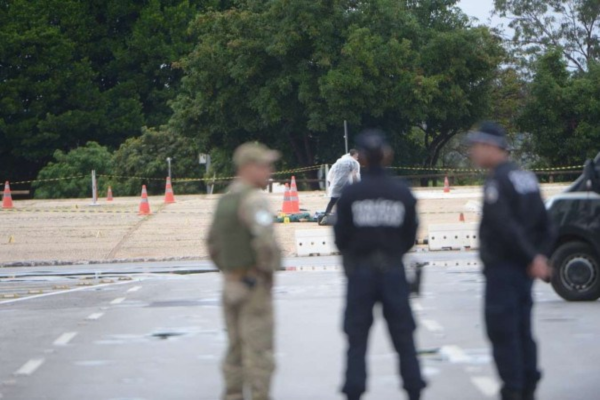 Forças de segurança se reúnem na Praça dos Três Poderes após atentado terrorista/Crédito: ED ALVES/CB/D.A.Press