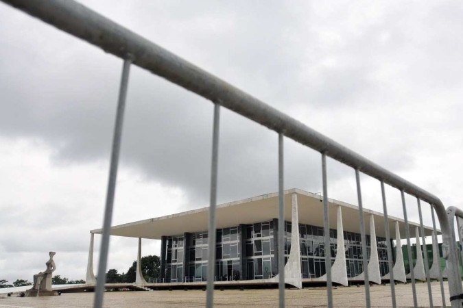 Depois do atentado, Abin apresentou um perfil sobre o extremista que detonou bombas perto do Supremo/Foto: Minervino Júnior/CB/D.A Press Depois do atentado, Abin apresentou um perfil sobre o extremista que detonou bombas perto do Supremo/Foto: Minervino Júnior/CB/D.A Press