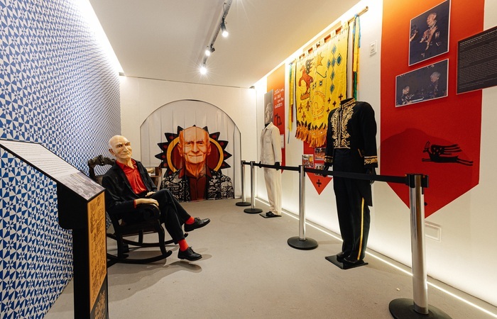 Cadeira onde Ariano costumava se sentar para ler e contar seus causos será exposta/Foto: Max Brito Cadeira onde Ariano costumava se sentar para ler e contar seus causos será exposta/Foto: Max Brito